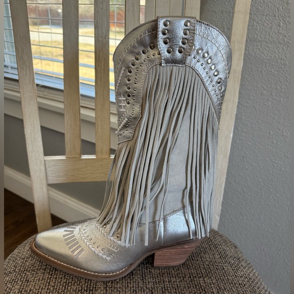 Dingo Silver Metallic Fringe Snip Toe Cowboy Western Boots Size 8.5 - Picture 7 of 9